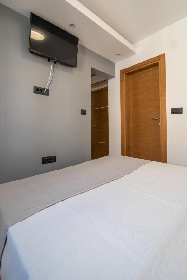 Symphony Apartment Petrovac Bagian luar foto